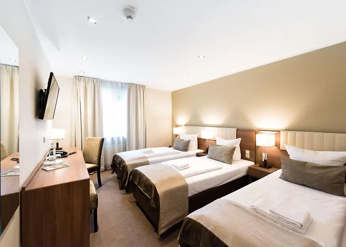 Hotel Arena Am Zoo By Ans 3*